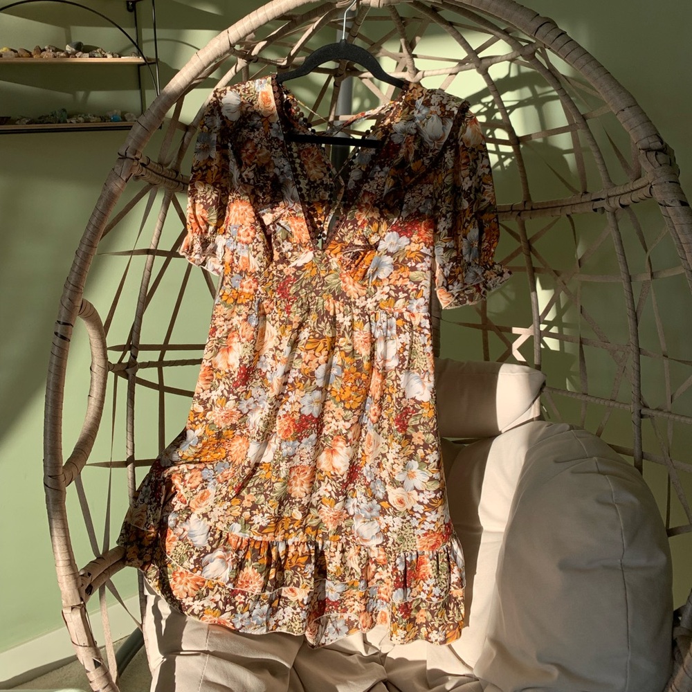 Floral Print V-neck Mini Dress Flounce Sleeve Ruched Bust Dress Backless Tie
